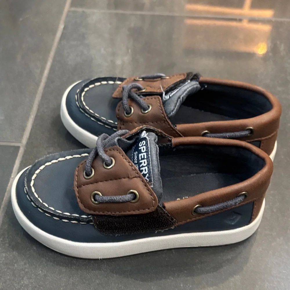 Sperry Kids Navy and Brown Moccasins